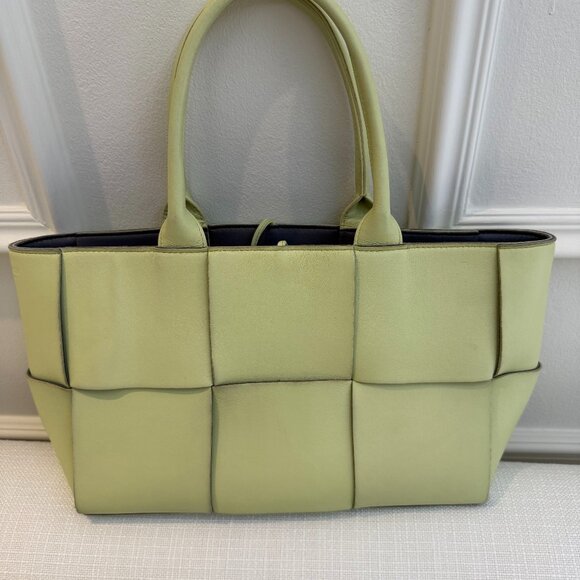 Bottega Veneta Handbags - Bottega Venetta Bag
